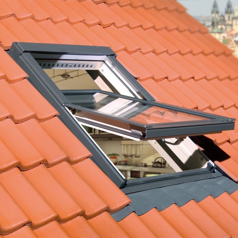 Fakro Centre Pivot Pitched Roof Windows – Rooflights & Roof Lanterns
